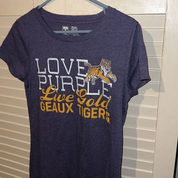 University T-shirts LSU Tigers graphic T-shirt size medium - Picture 5 of 5